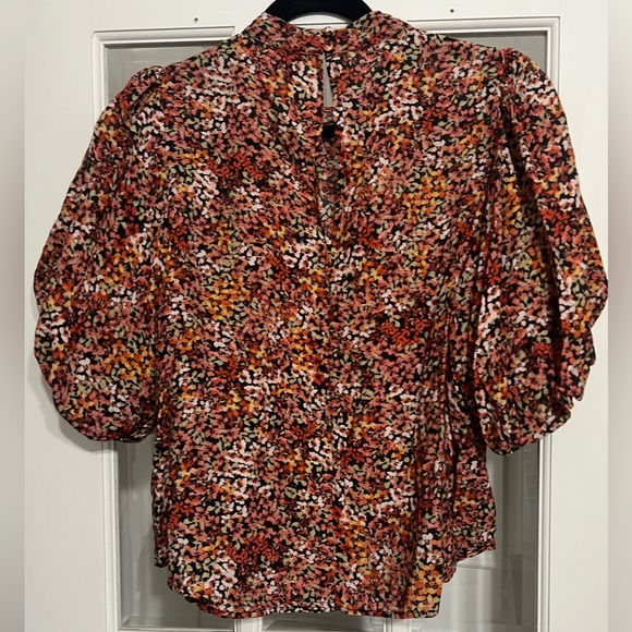 Super Colourful Puffy Sleeved Blouse - Picture 5 of 8